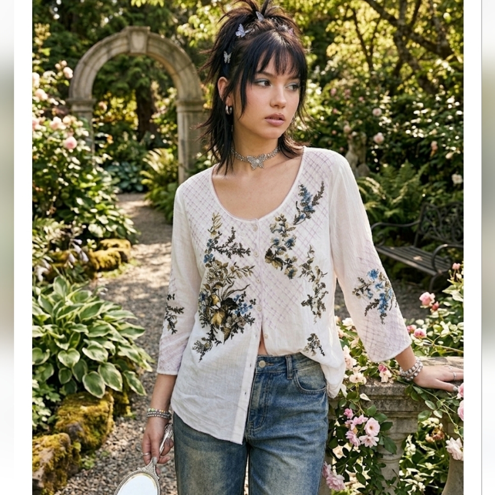 J. Jill Floral Embroidered Cottagecore Semi Sheer Blouse In Light Lilac Like New - Picture 8 of 10